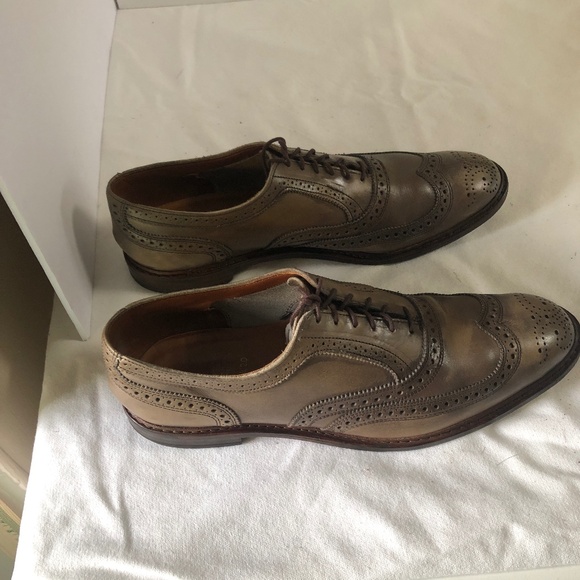 Allen Edmonds Gray Distressed Leather Wingtips -23